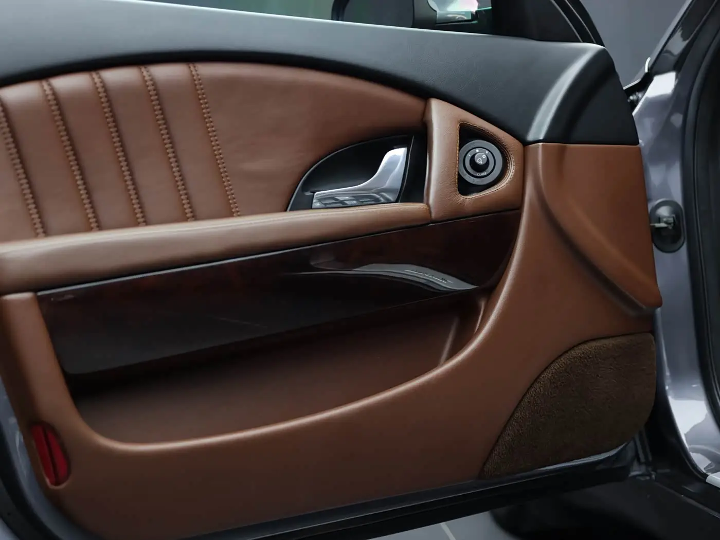 Maserati Quattroporte 2010 — Photo 11/20