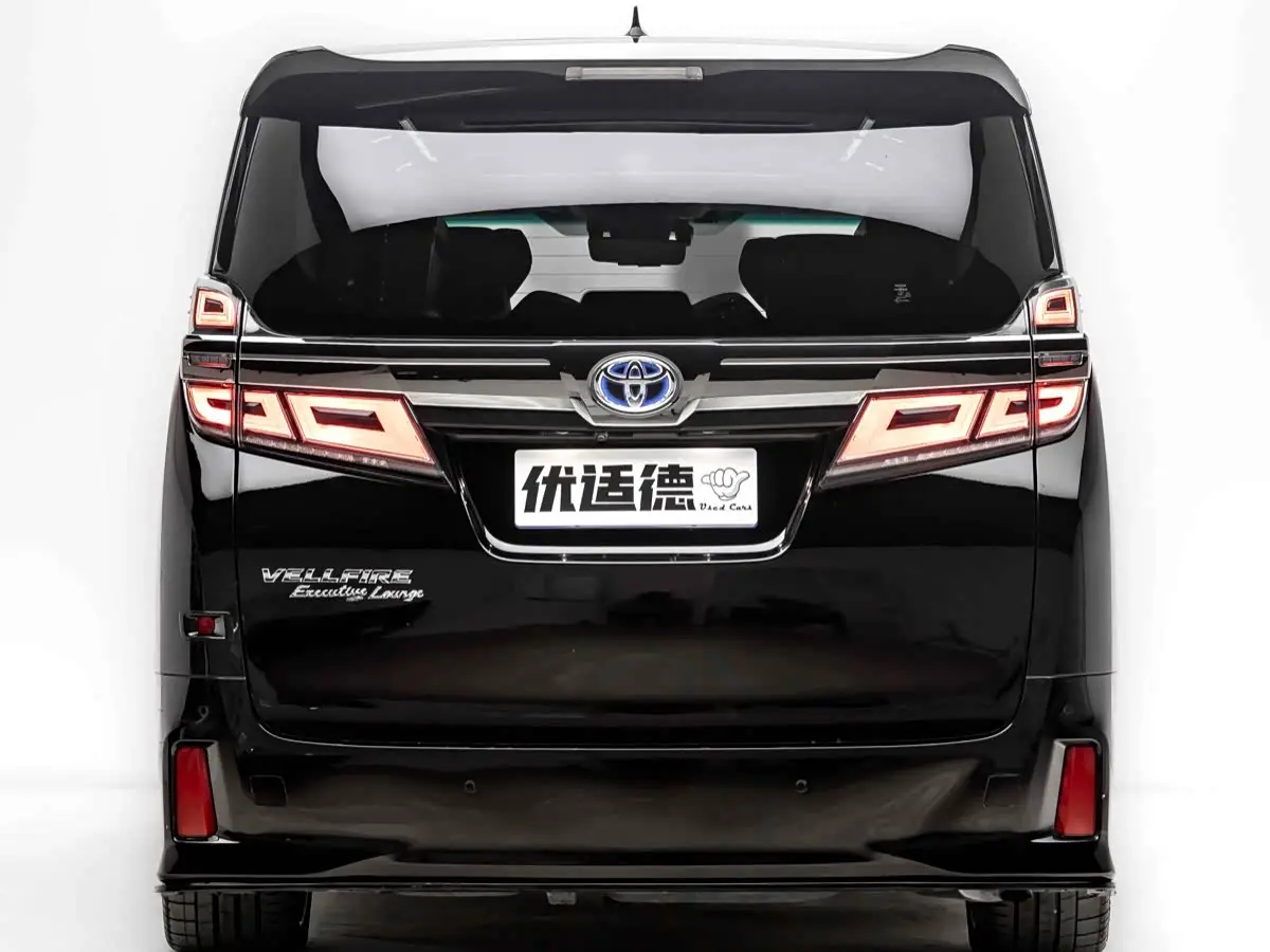 Toyota Vellfire 2021 — Photo 7/18