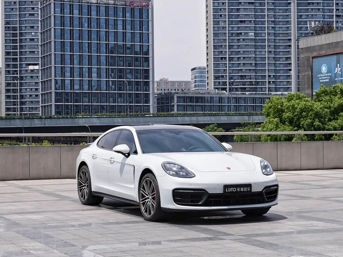 Porsche Panamera 2022 — Photo 13/16