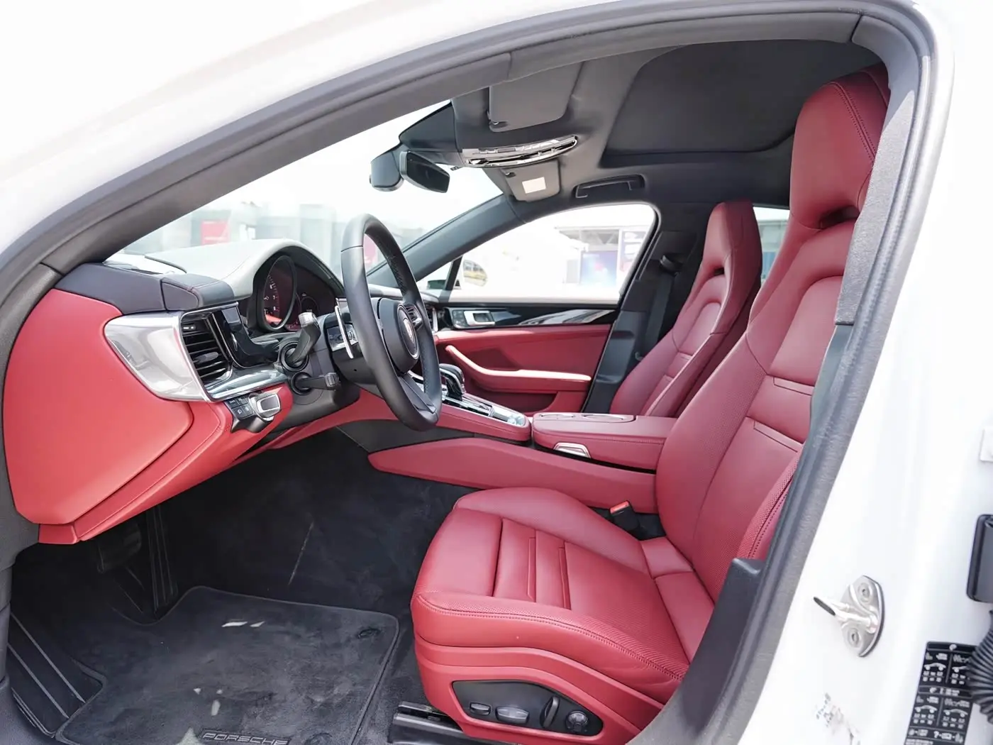 Porsche Panamera 2022 — Photo 15/16