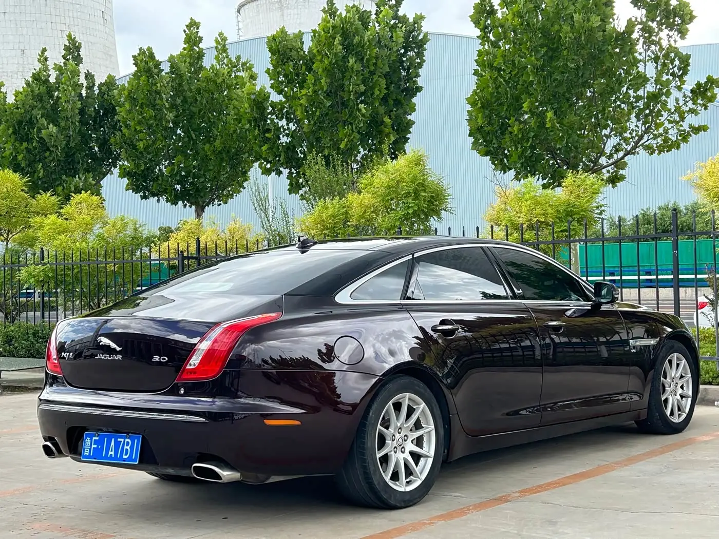 Jaguar XJ 2013 — Photo 19/19