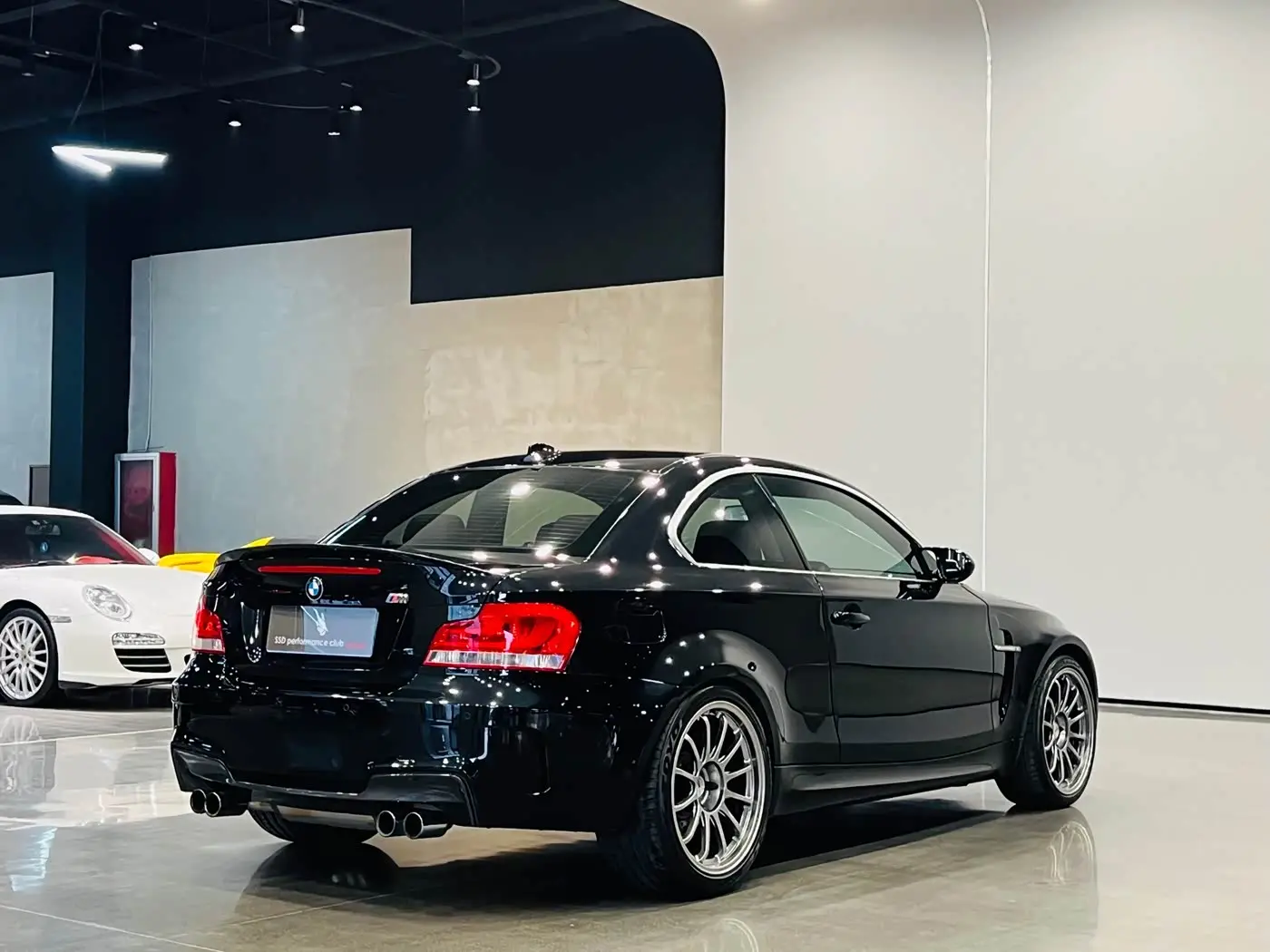 BMW 1 Series M 2012 — Şəkil 9/9