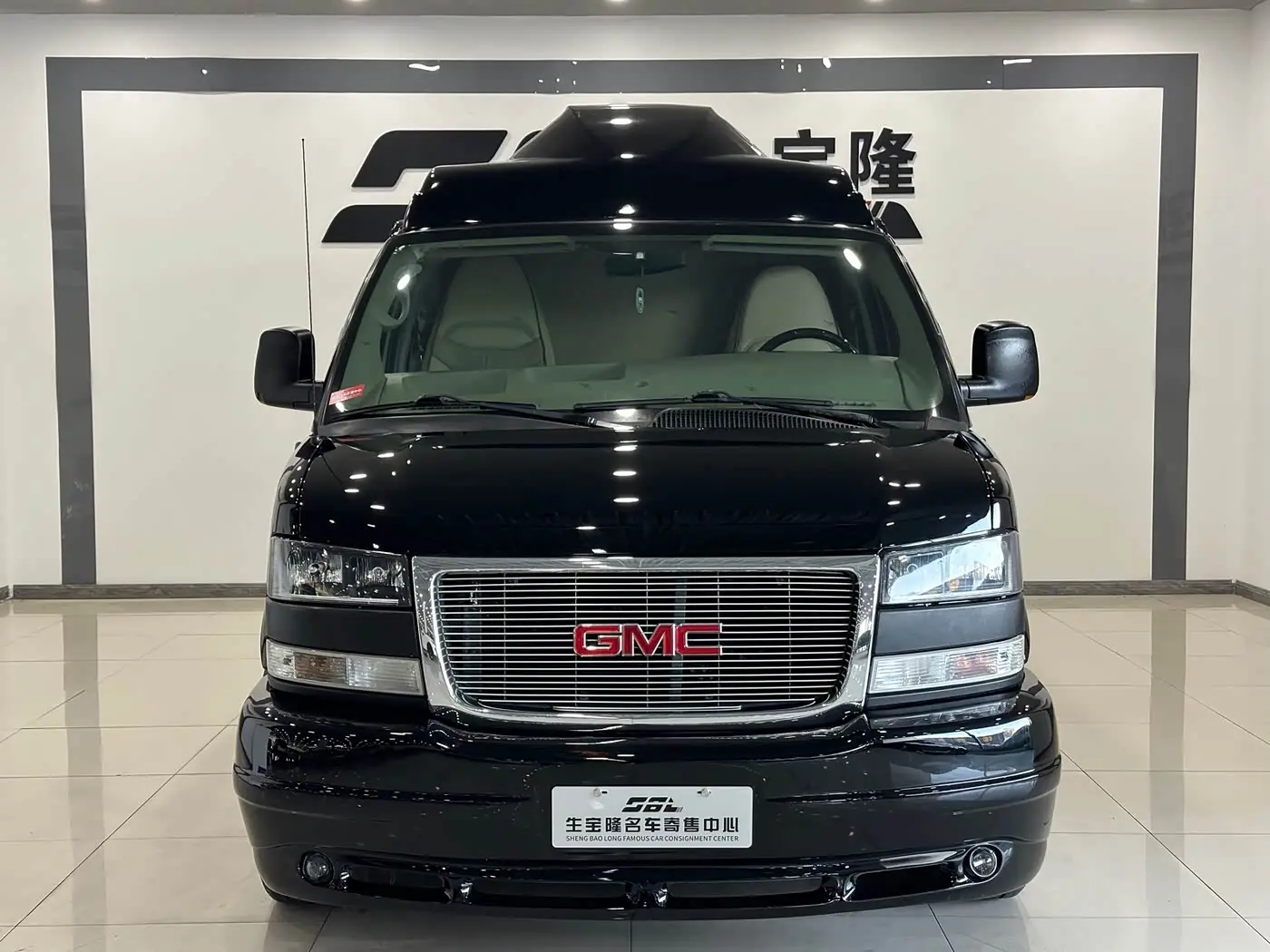 GMC Savana 2013 — Photo 2/19