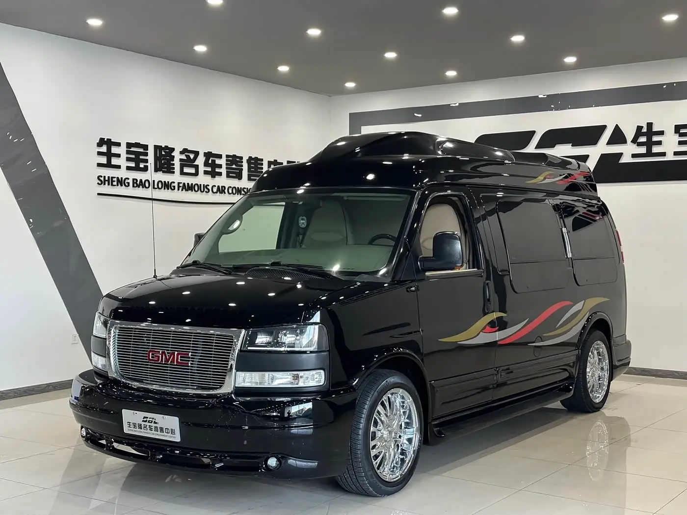 GMC Savana 2013 — Photo 1/19