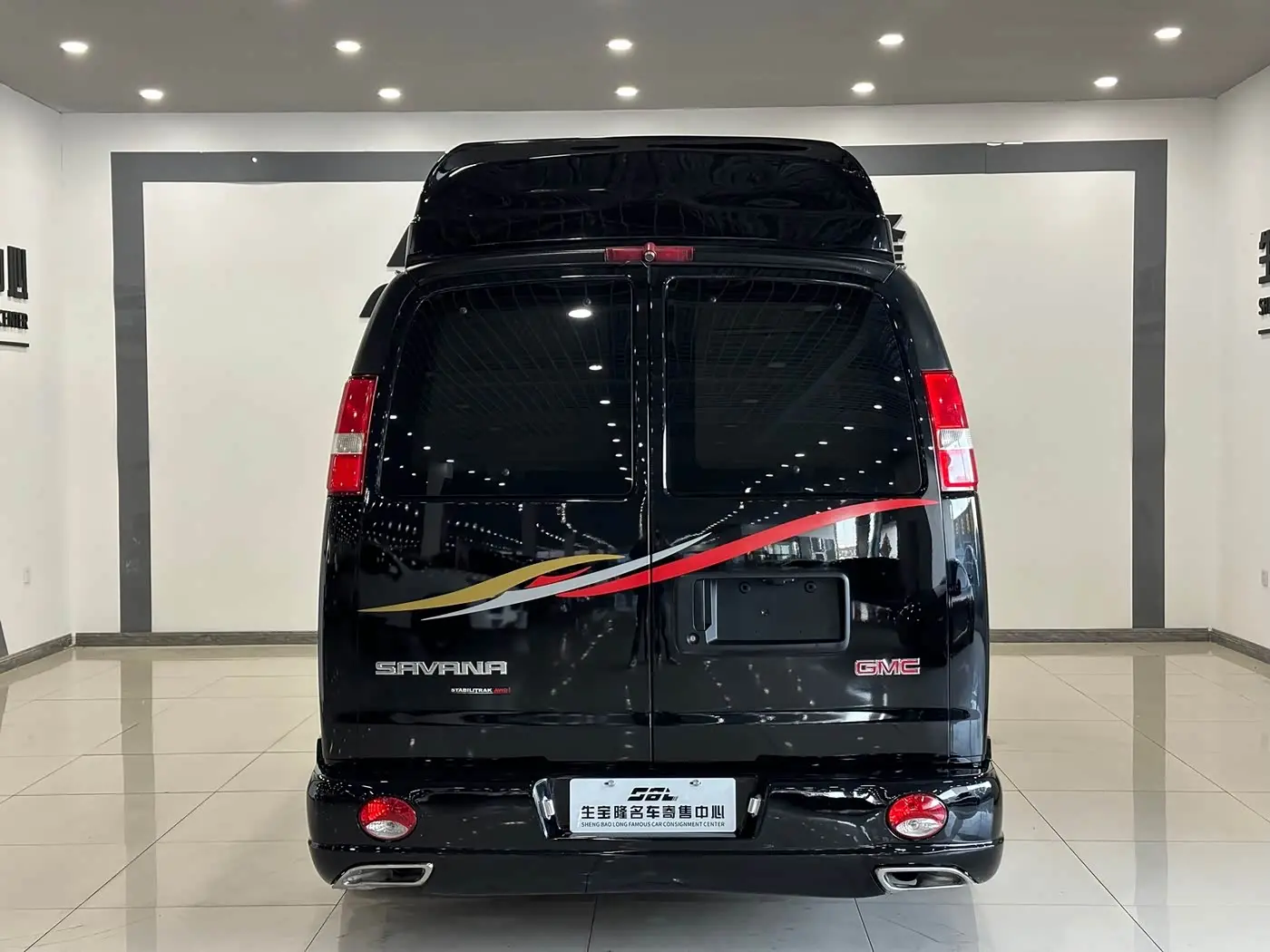 GMC Savana 2013 — Photo 5/19