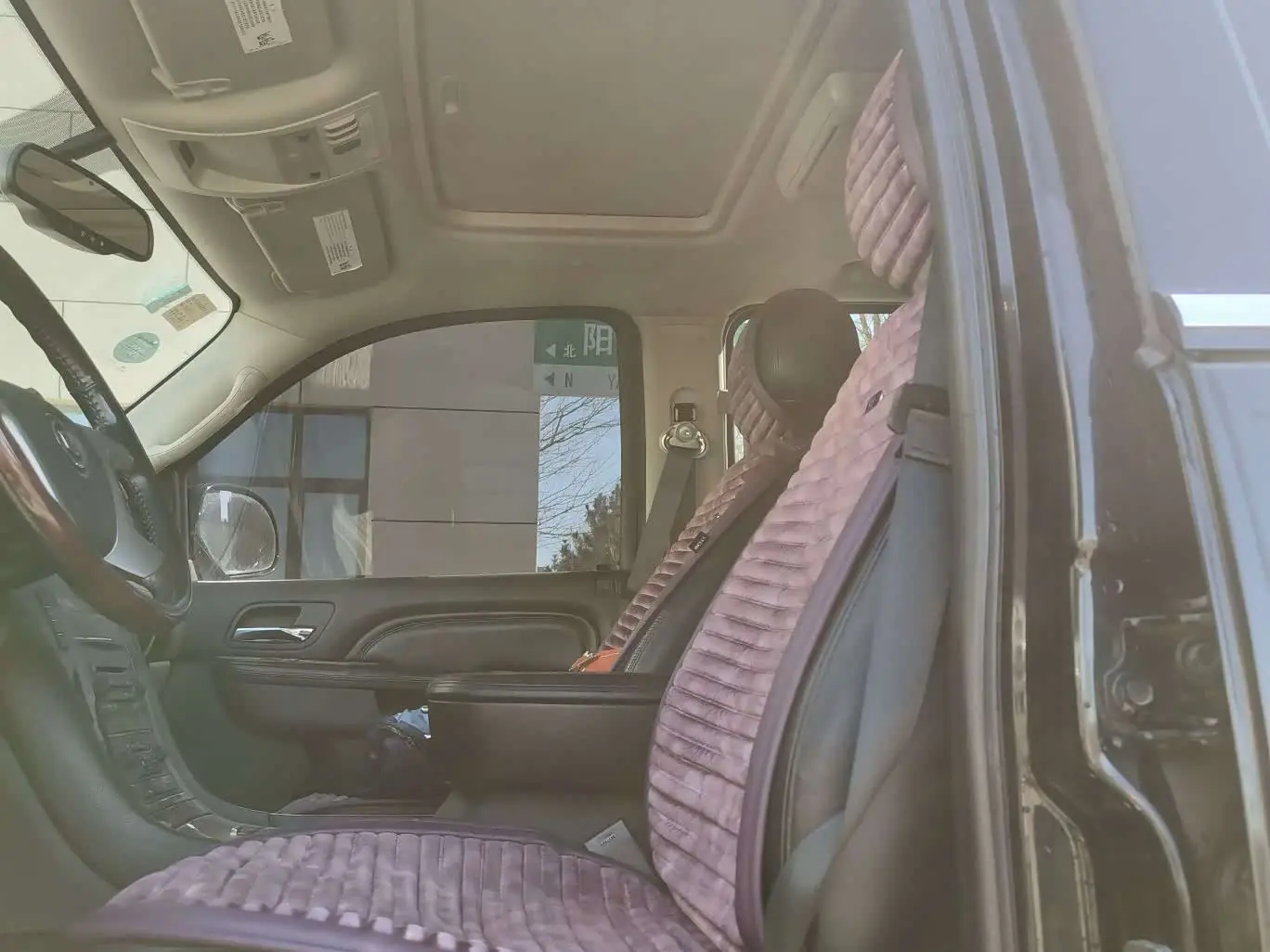 Cadillac Escalade 2011 — Photo 18/20