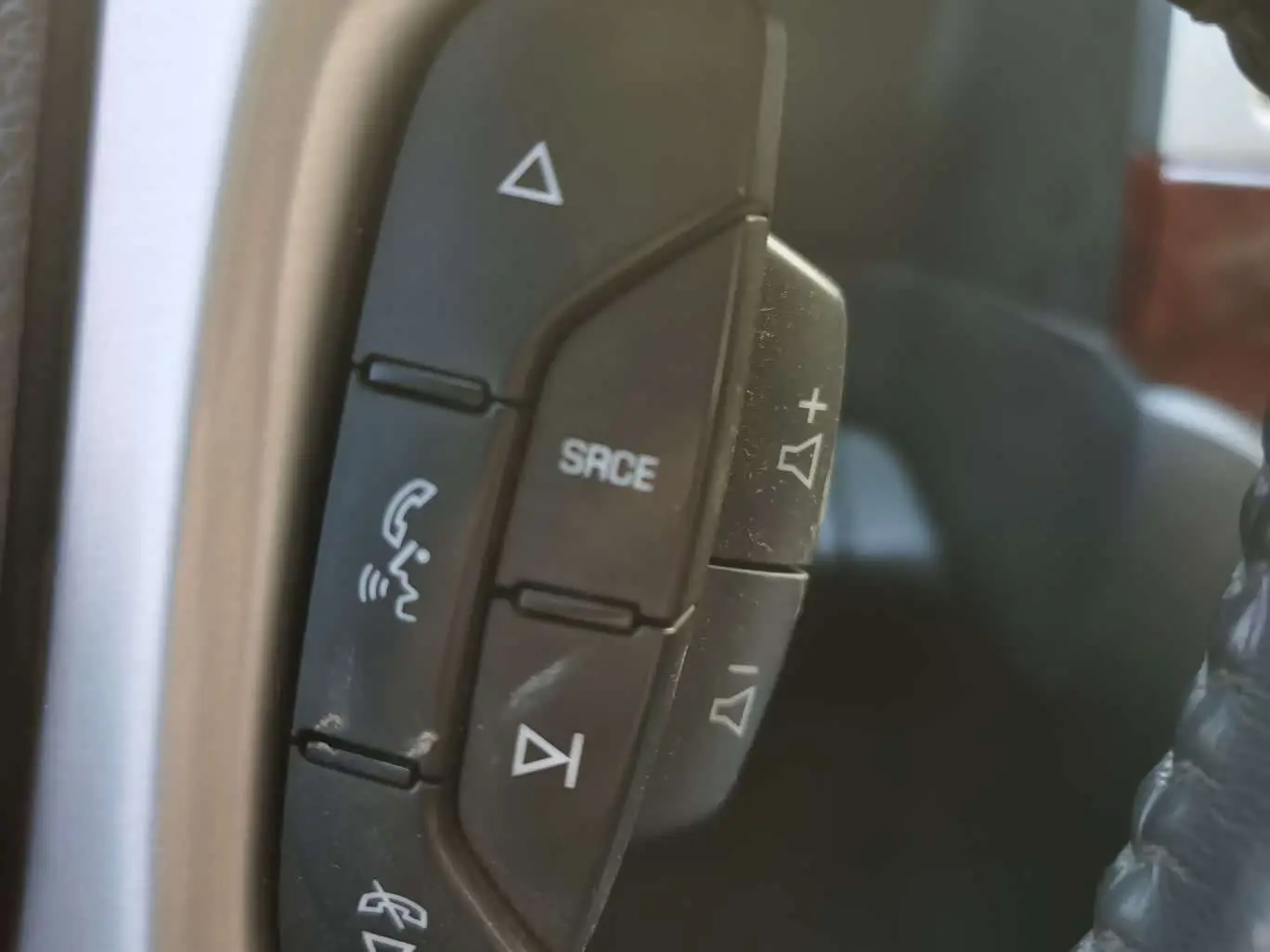 Cadillac Escalade 2011 — Photo 11/20