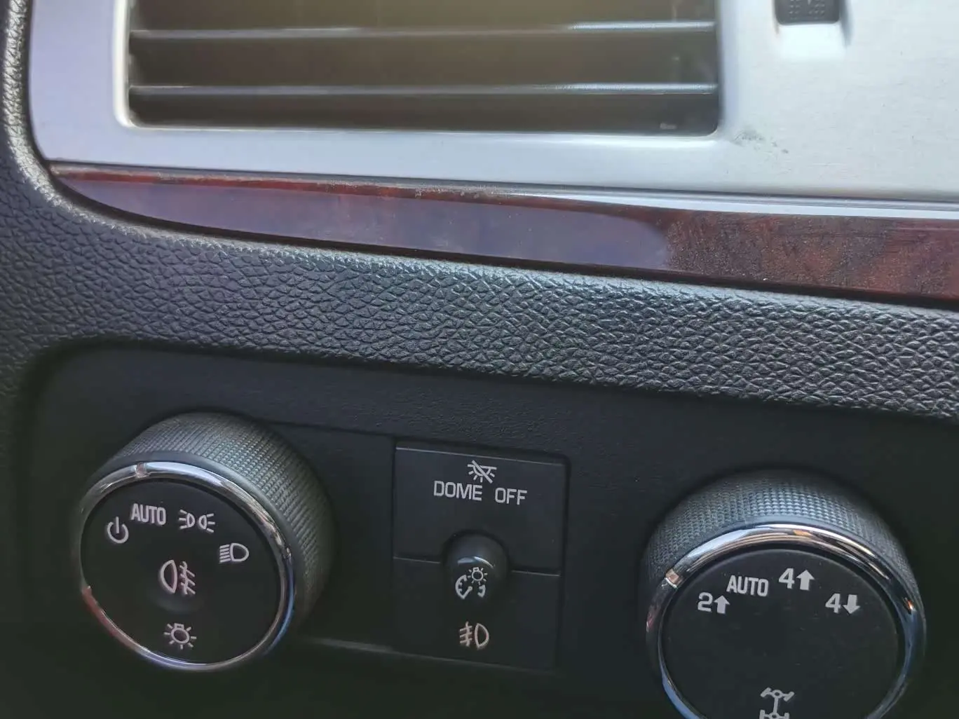 Cadillac Escalade 2011 — Photo 15/20