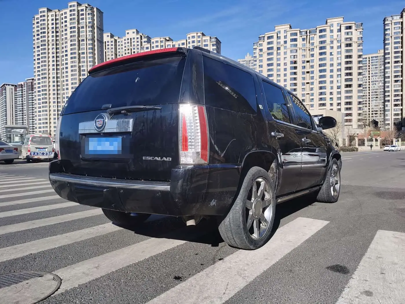Cadillac Escalade 2011 — Photo 2/20