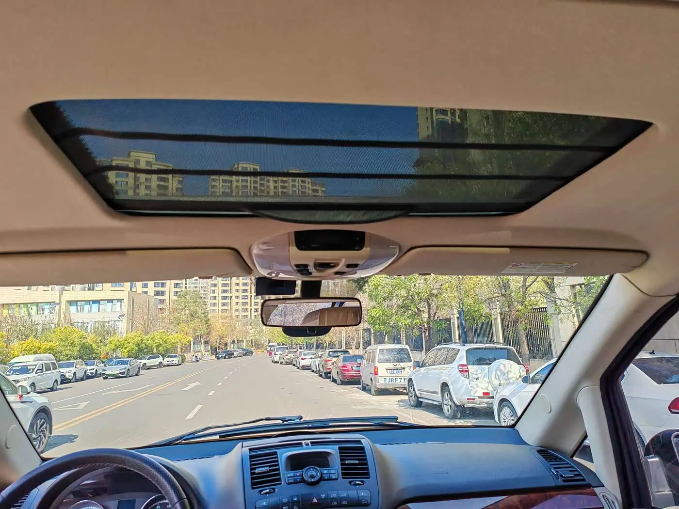 Mercedes-Benz Viano 2013 — Photo 16/20