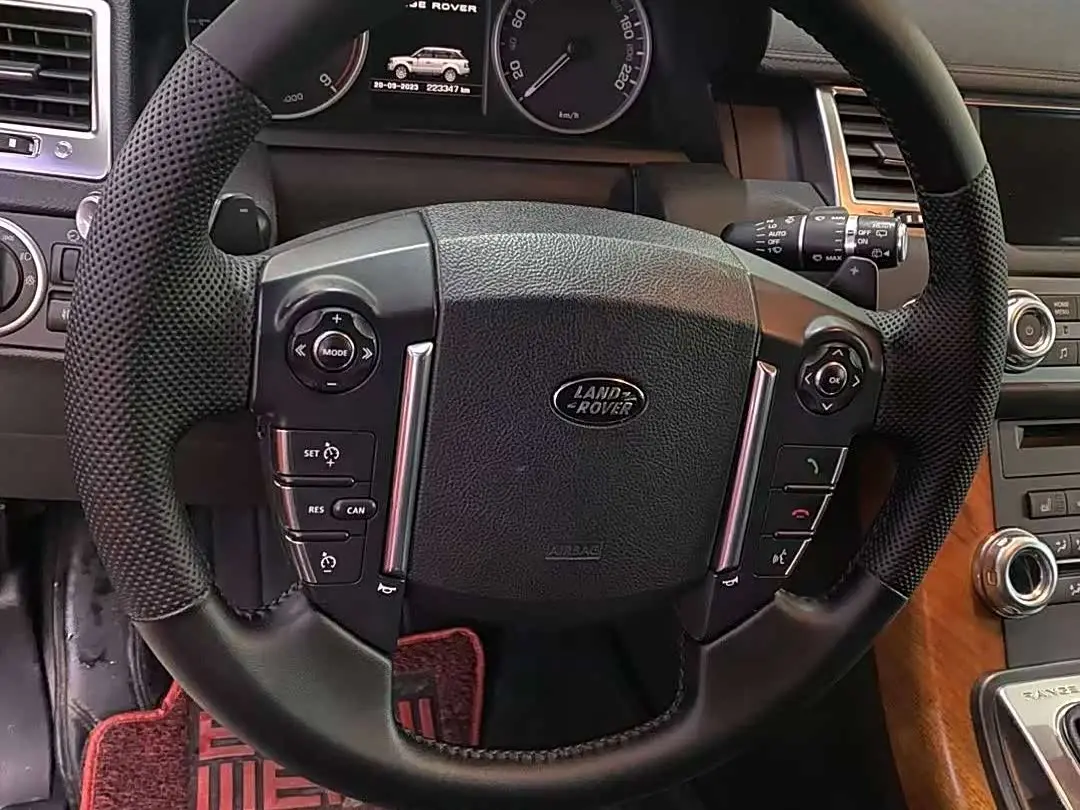 Land Rover Range Rover Sport 2012 — Photo 2/8