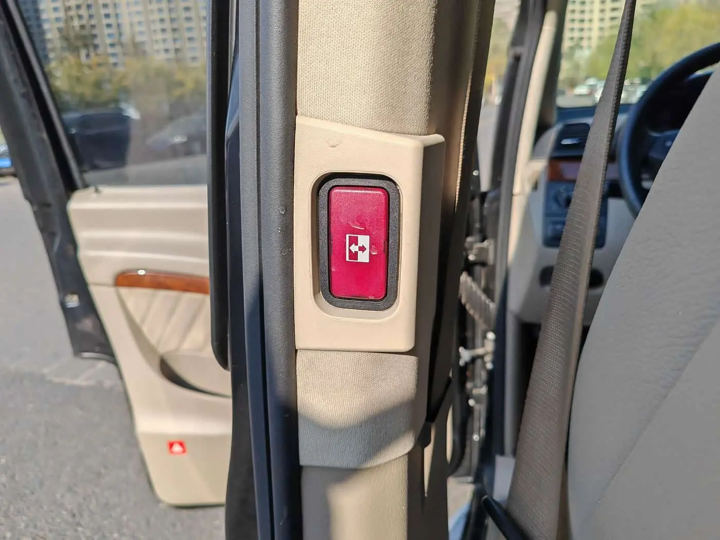 Mercedes-Benz Viano 2013 — Photo 18/20