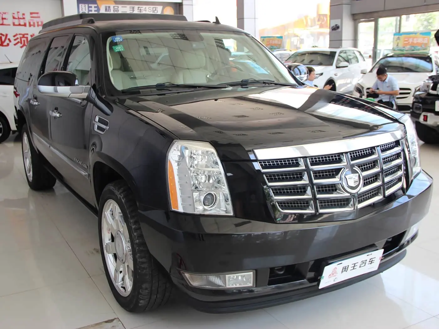 Cadillac Escalade 2010 — Photo 3/16
