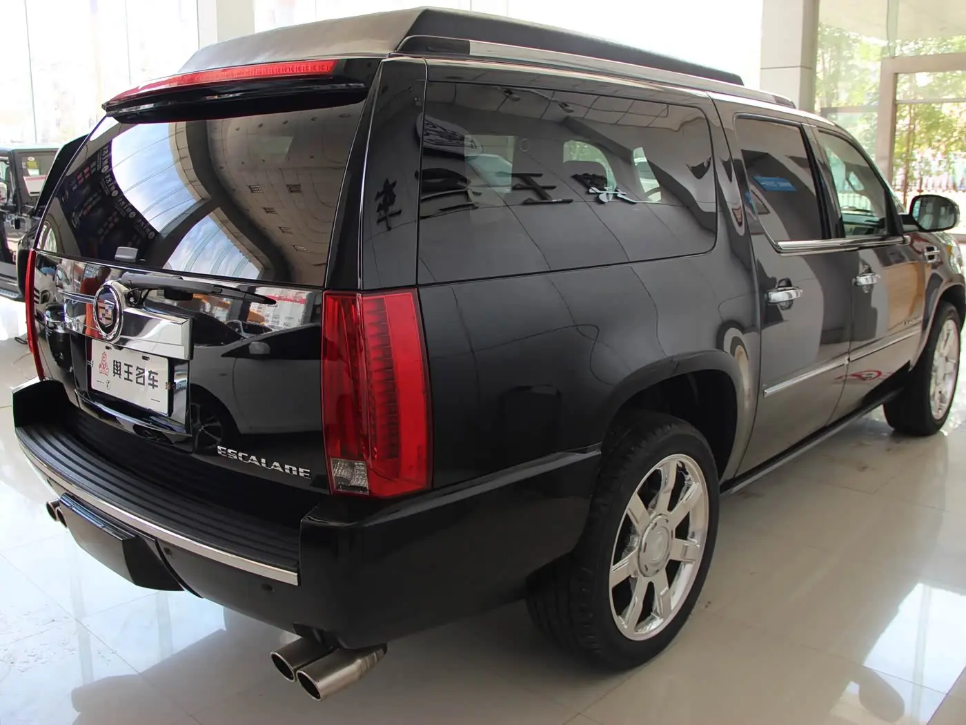 Cadillac Escalade 2010 — Photo 7/16