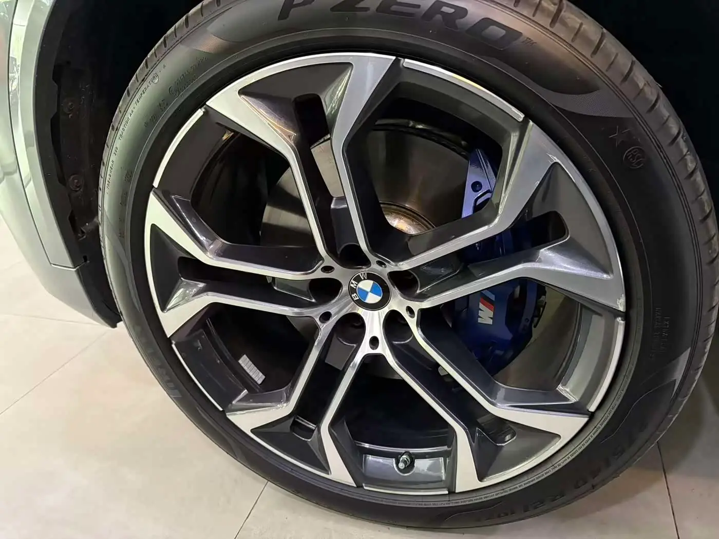BMW X5 2023 — Photo 12/20