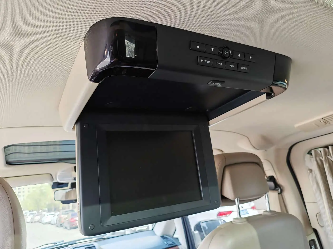 Mercedes-Benz Viano 2013 — Photo 17/20