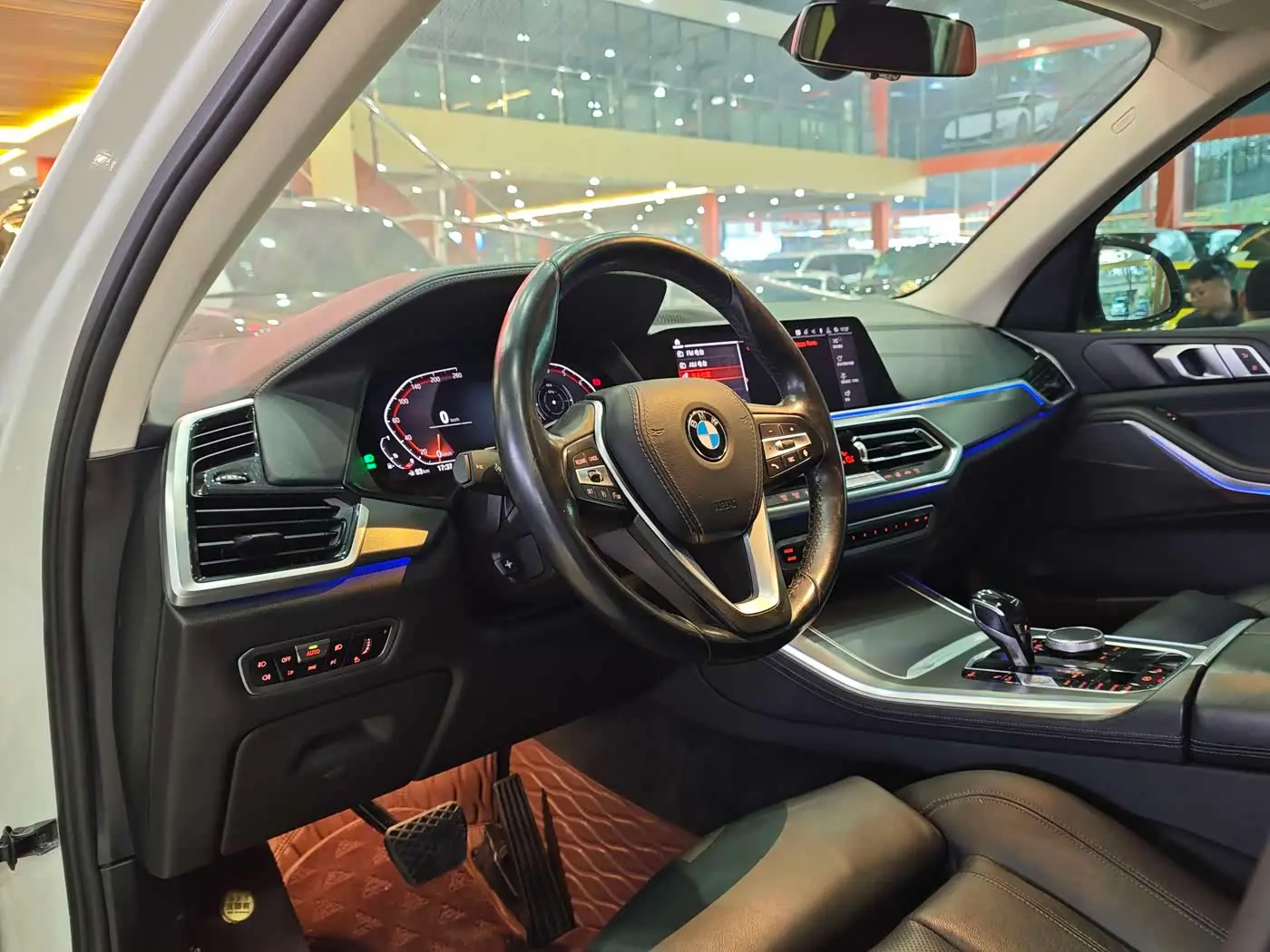 BMW X5 2020 — Photo 7/14