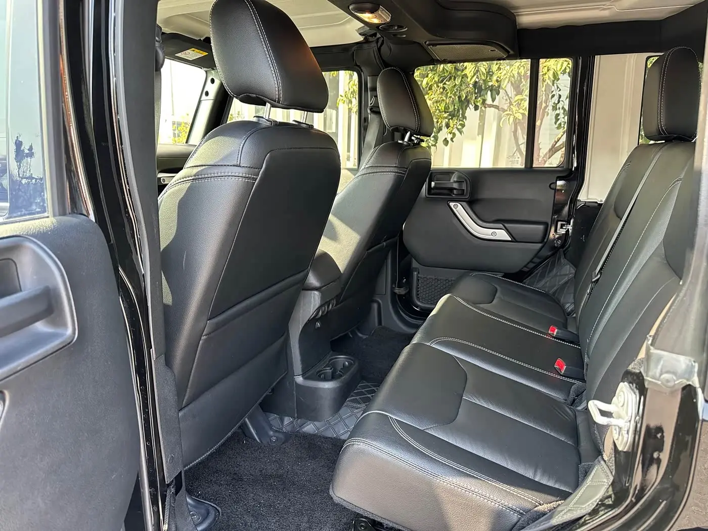 Jeep Wrangler 2018 — Photo 8/9