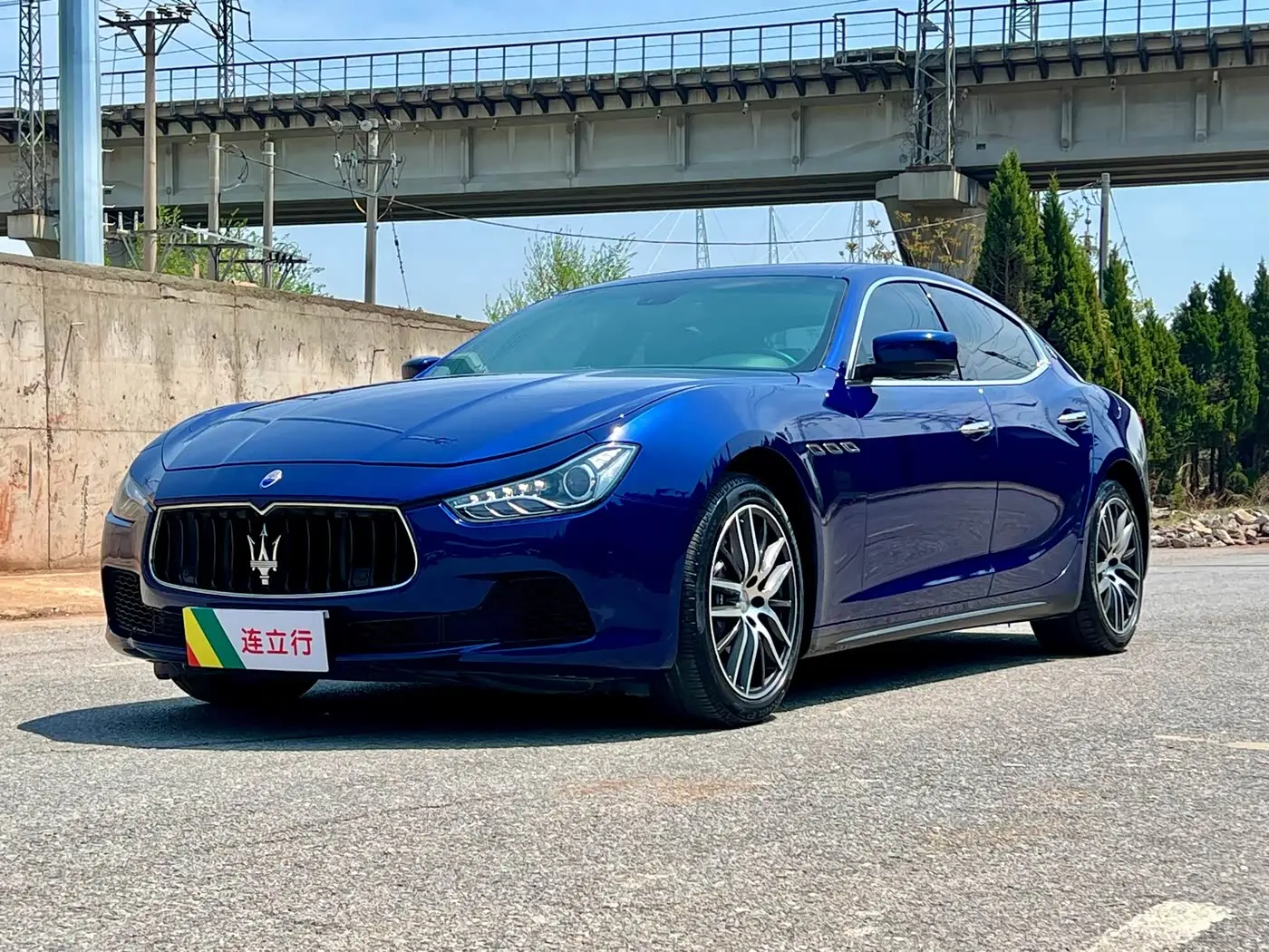 Maserati Ghibli 2015 — Фото 1/11