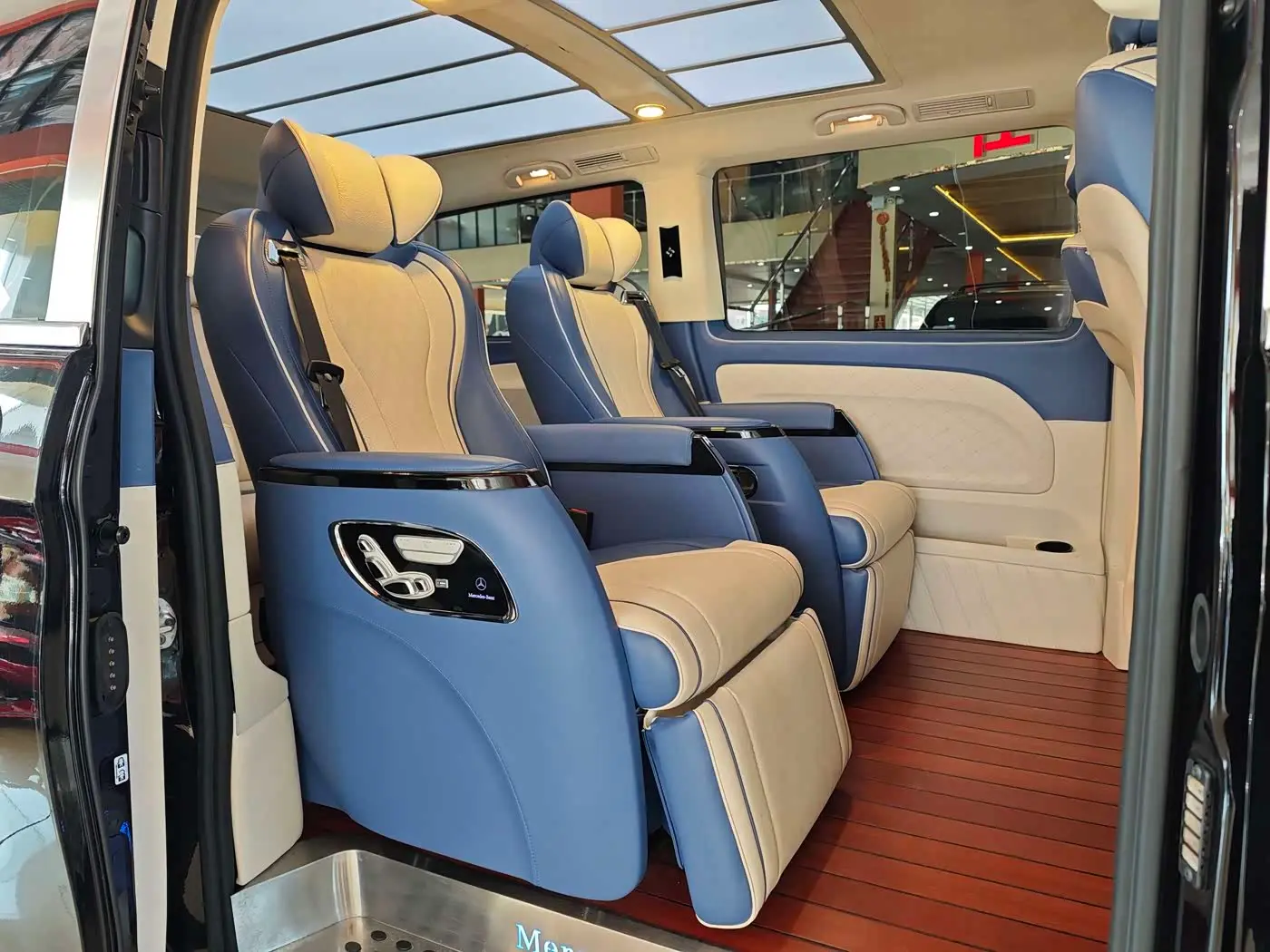 Mercedes-Benz Vito 2021 — Photo 11/14