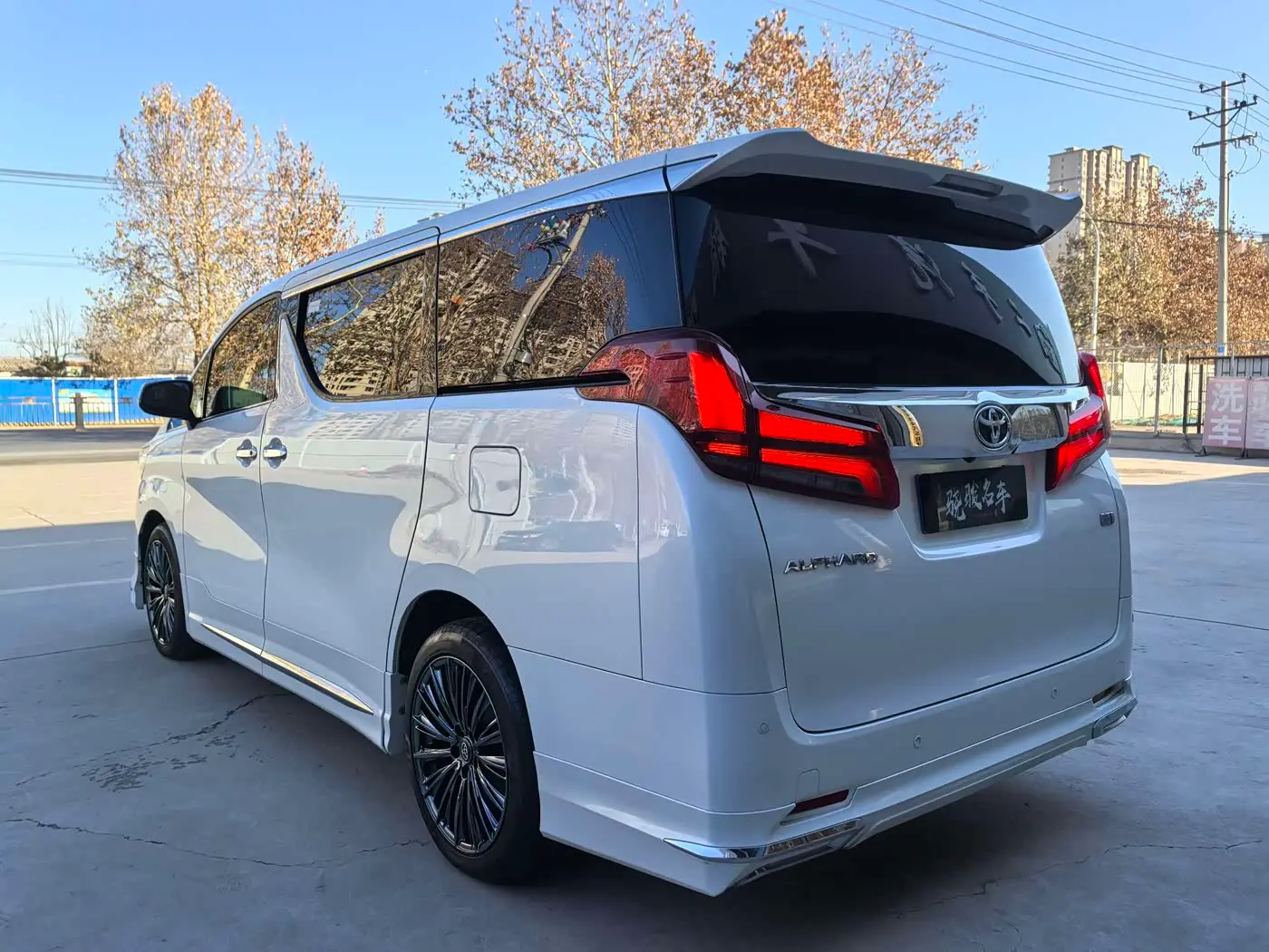 Toyota Alphard 2016 — Şəkil 8/9