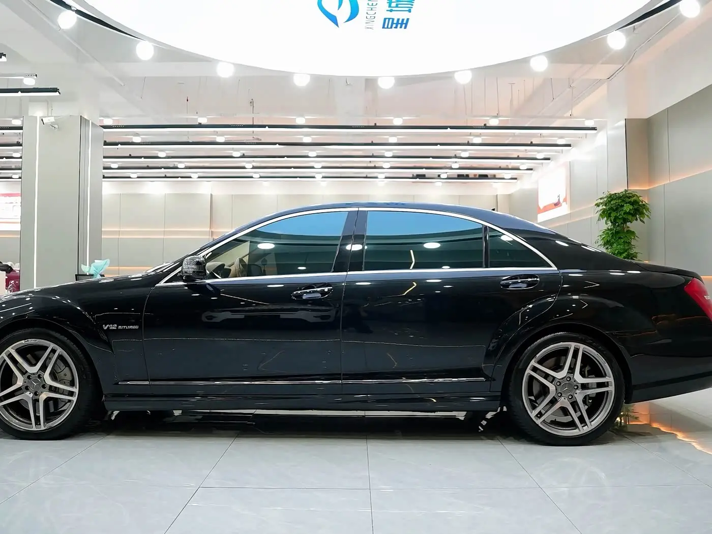 Mercedes-Benz S-Class AMG 2012 — Фото 7/20