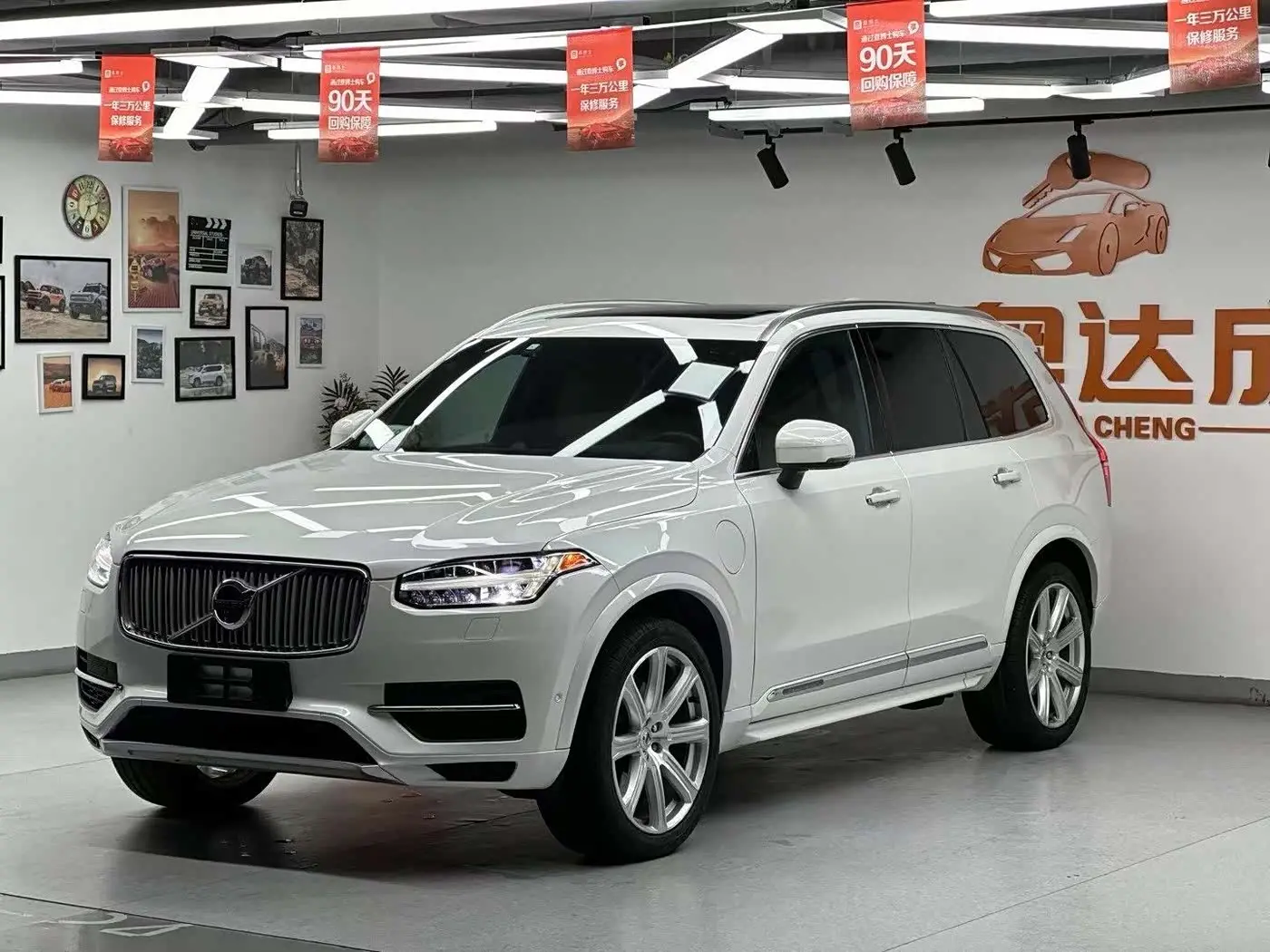 Volvo XC90 Plug-in Hybrid 2016 — ფოტო 1/18