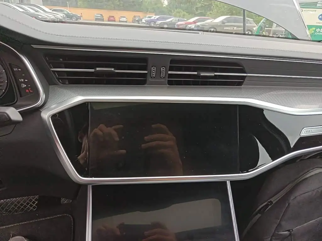 Audi A6L 2024 — Photo 13/20