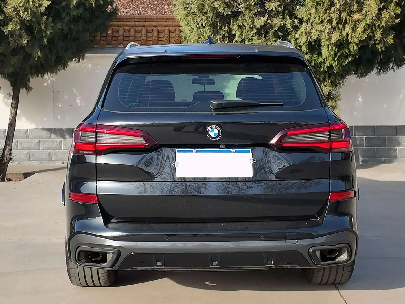 BMW X5 2023 — Фото 17/18