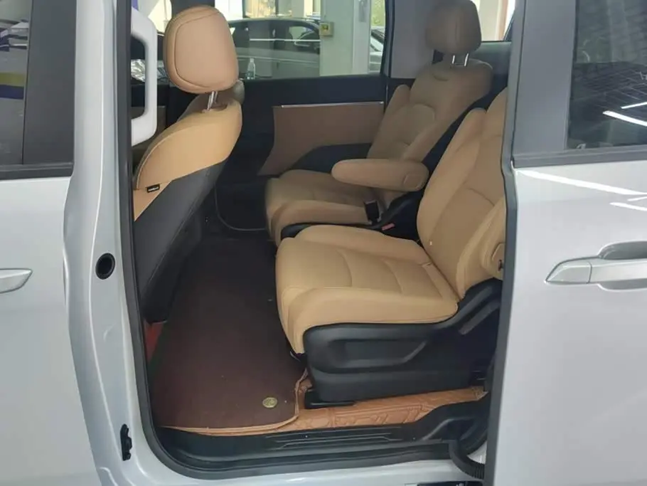 Wuling Motors Xingguang 730 New Energy 2025 — Фото 11/16