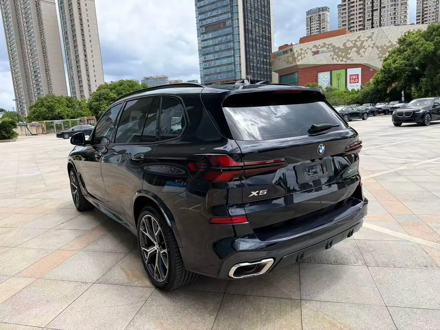BMW X5 2024 — Фото 10/10