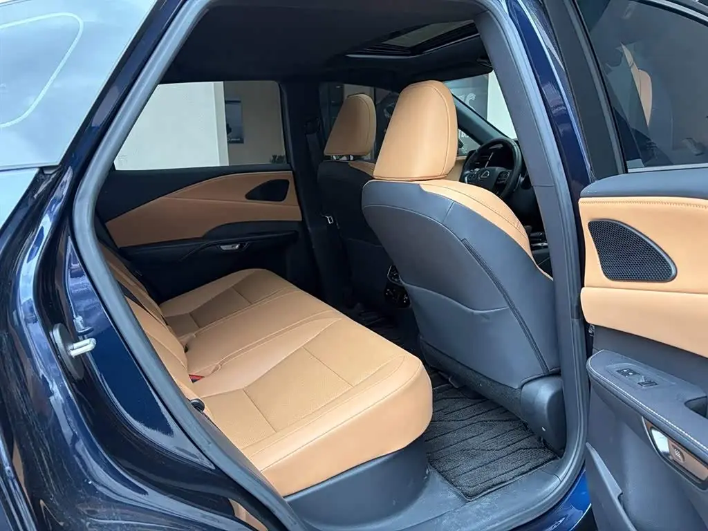 Lexus RX 2026 — Photo 9/15