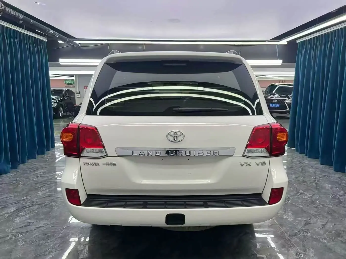 Toyota Land Cruiser 2014 — Şəkil 8/9