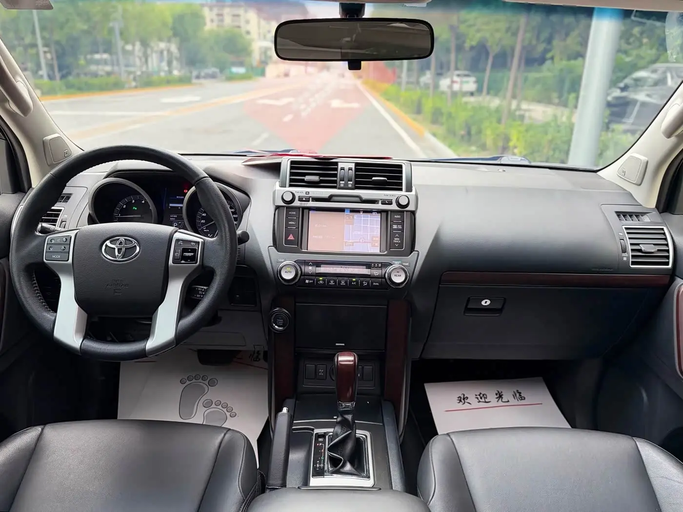Toyota Prado 2017 — ფოტო 6/20