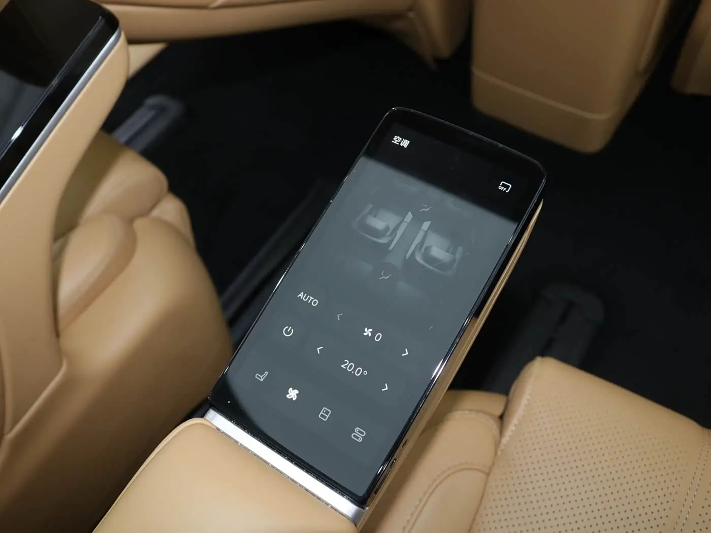 Voyah Auto Voyah Dreamer 2025 — Photo 11/16