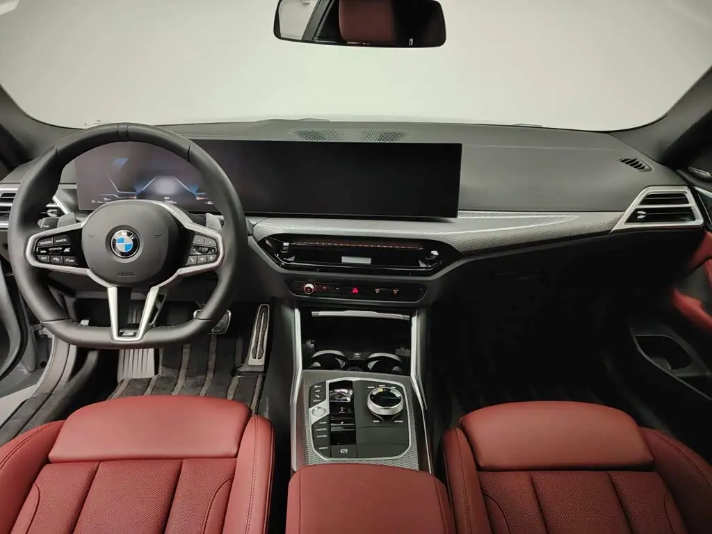 BMW 4 Series 2025 — Фото 9/15