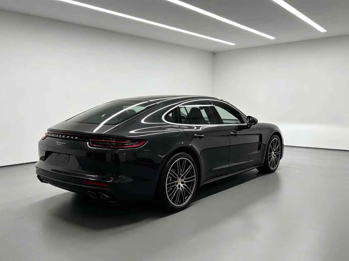 Porsche Panamera 2020 — Фото 17/17