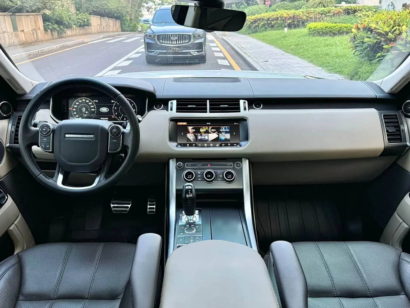 Land Rover Range Rover Sport 2017 — Фото 6/20