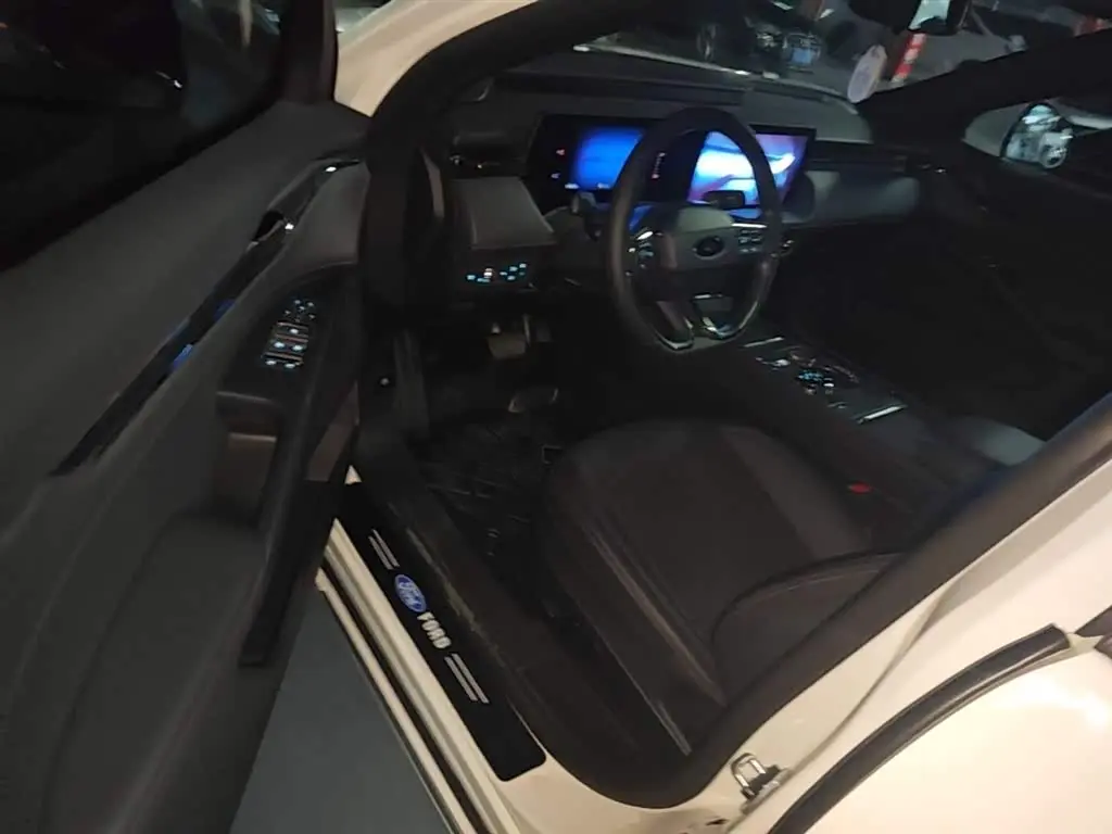 Ford Mondeo 2025 — Şəkil 16/20