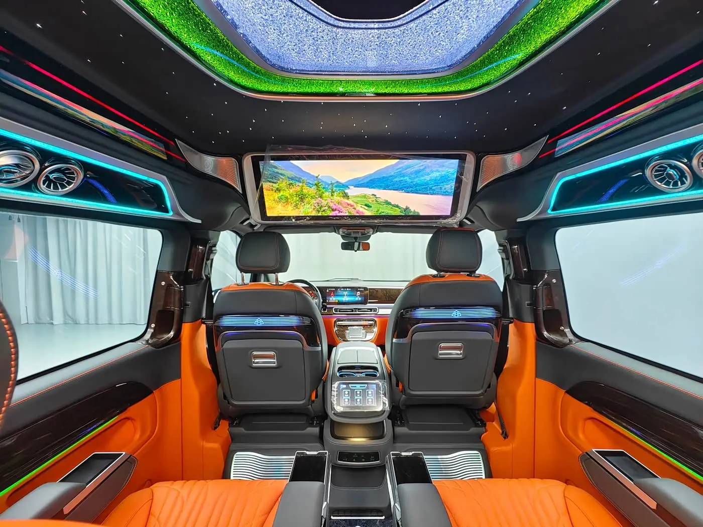 Mercedes-Benz Vito 2018 — Photo 8/11