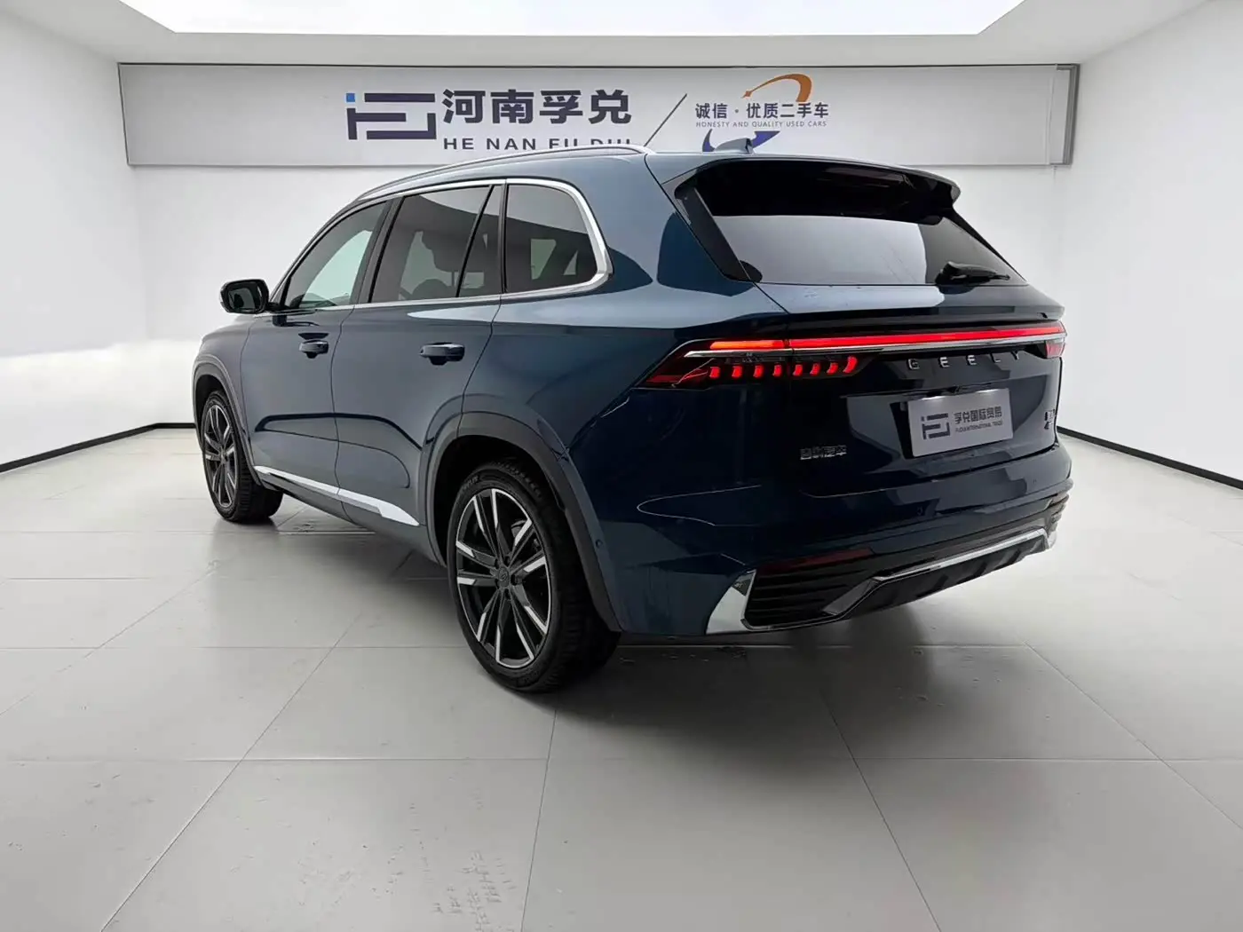 Geely Xingyue L 2022 — Фото 7/13