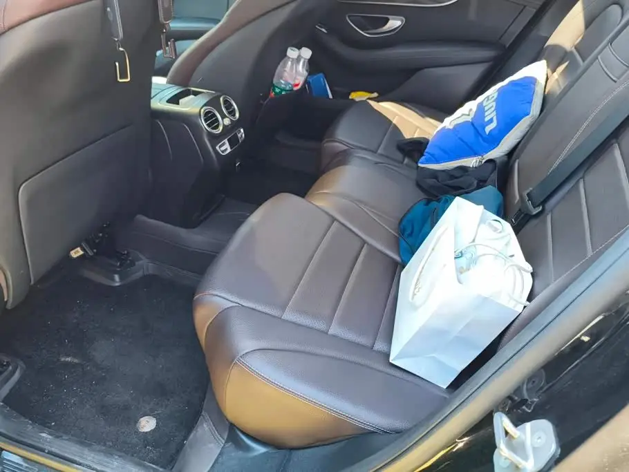 Mercedes-Benz GLC 2023 — Photo 11/16