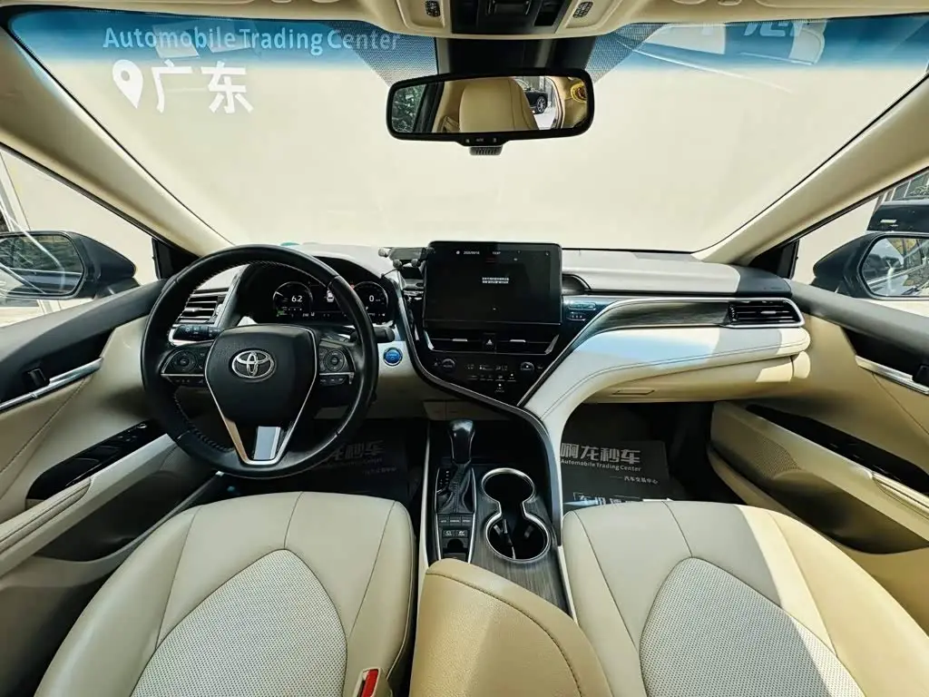 Toyota Camry 2022 — Şəkil 6/20