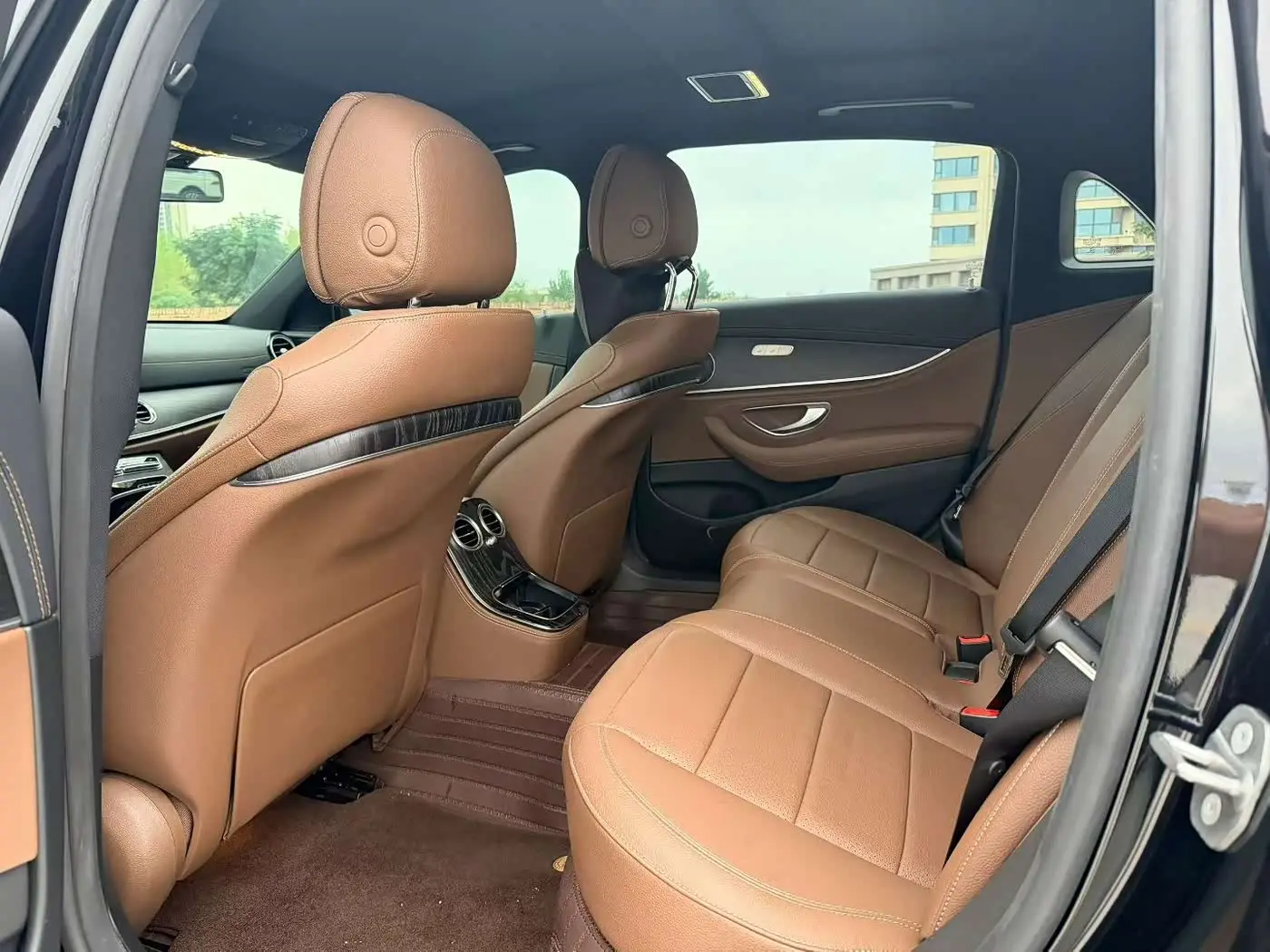 Mercedes-Benz E-Class New Energy 2022 — Photo 5/9