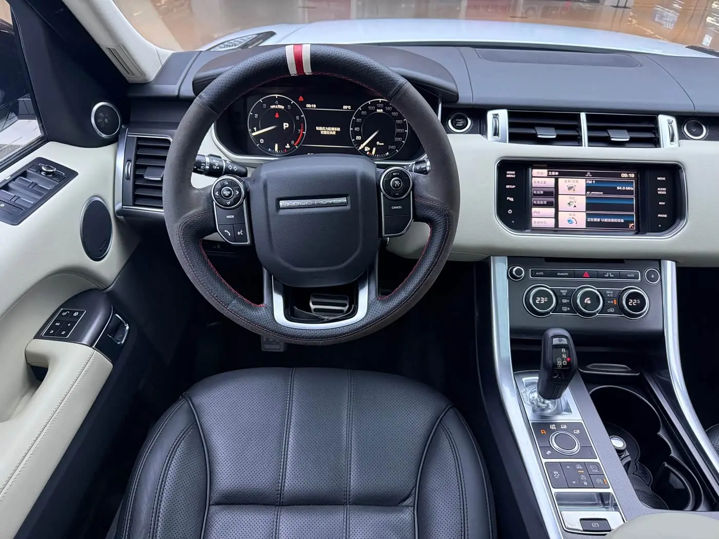 Land Rover Range Rover Sport 2013 — Photo 5/9
