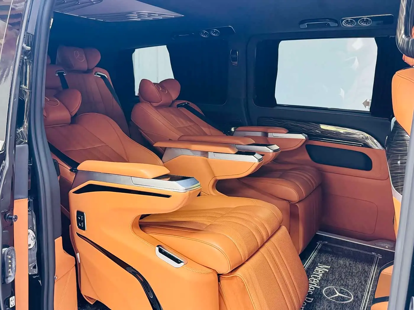 Mercedes-Benz Vito 2022 — Photo 15/20