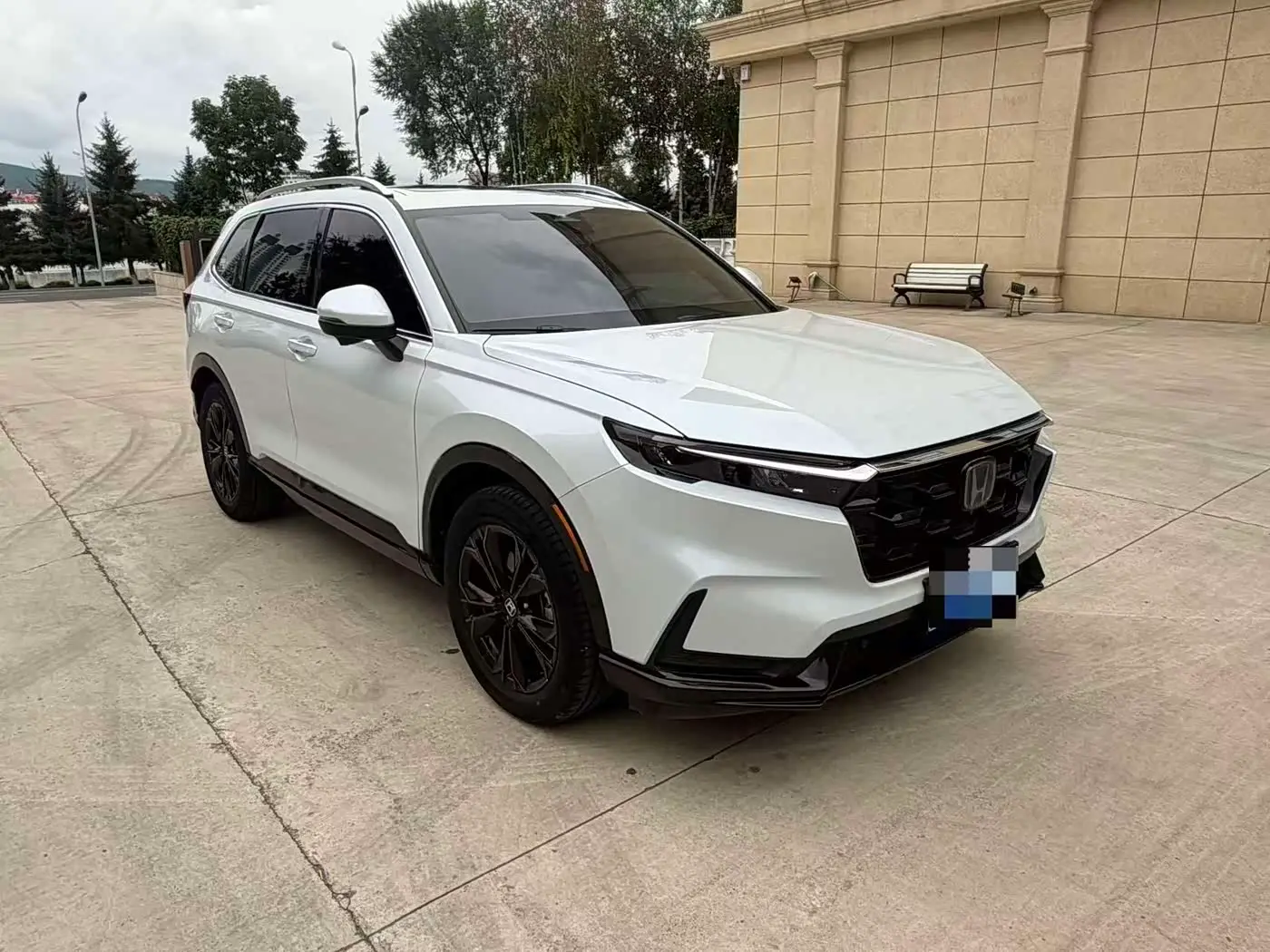 Honda CR-V 2023 — Photo 3/10