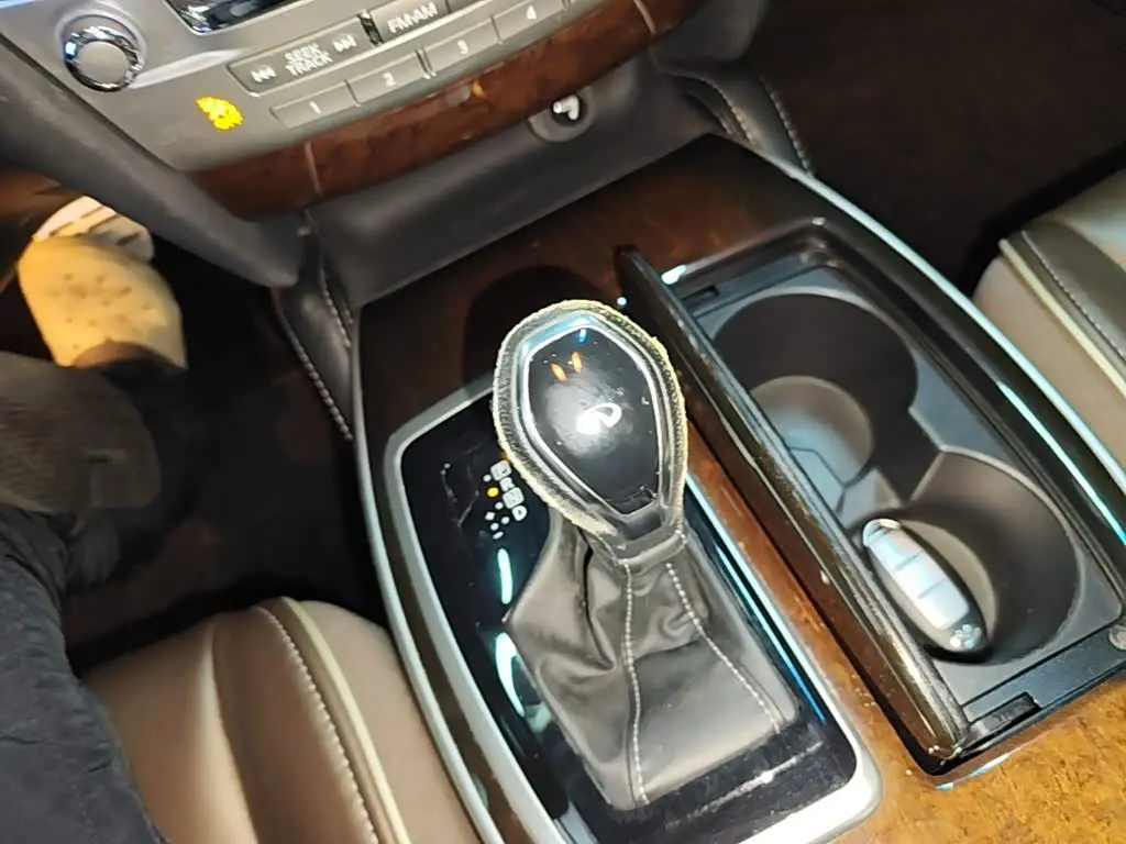 Infiniti QX60 2019 — Photo 14/20