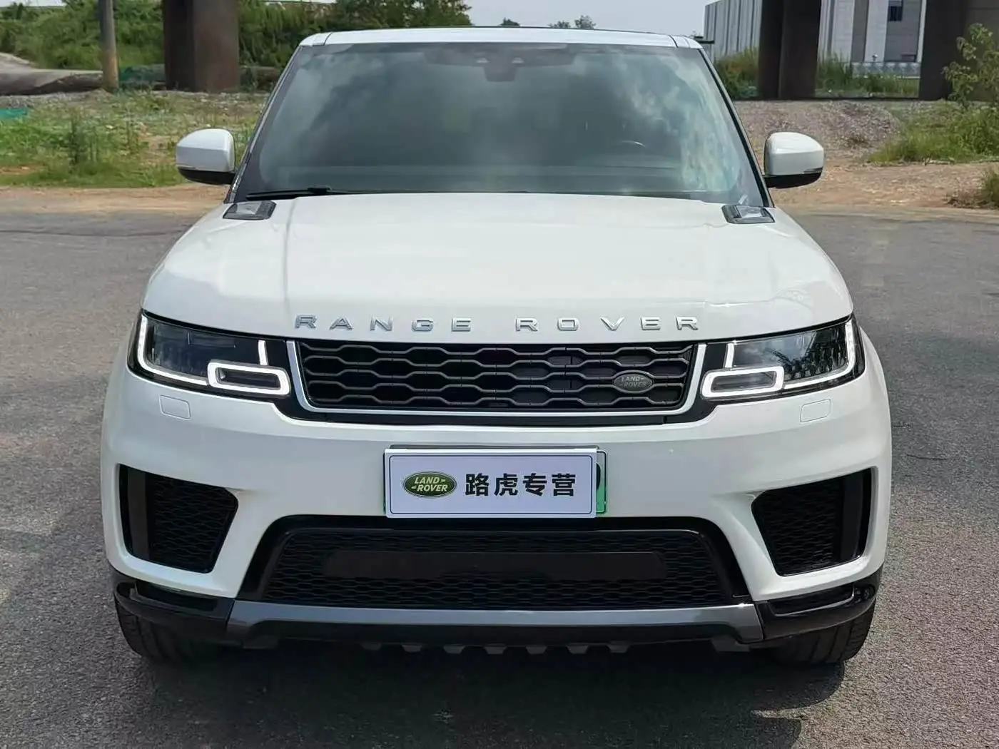 Land Rover Range Rover Sport PHEV 2019 — Photo 2/9