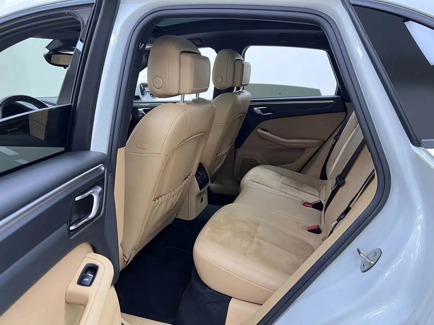 Porsche Macan 2017 — Photo 11/20